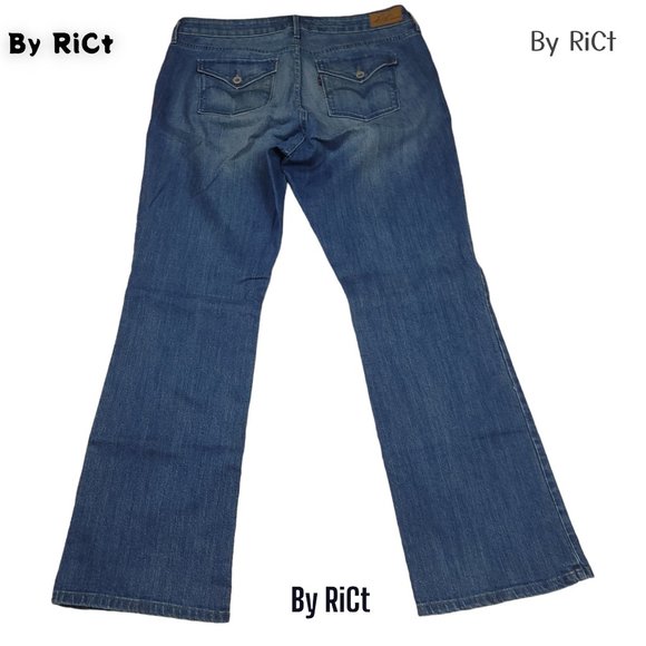 Levi's Bold Curve Bootcut Women's Jeans Size 18W Stretch Blue Denim Flap Pockets - Picture 1 of 11